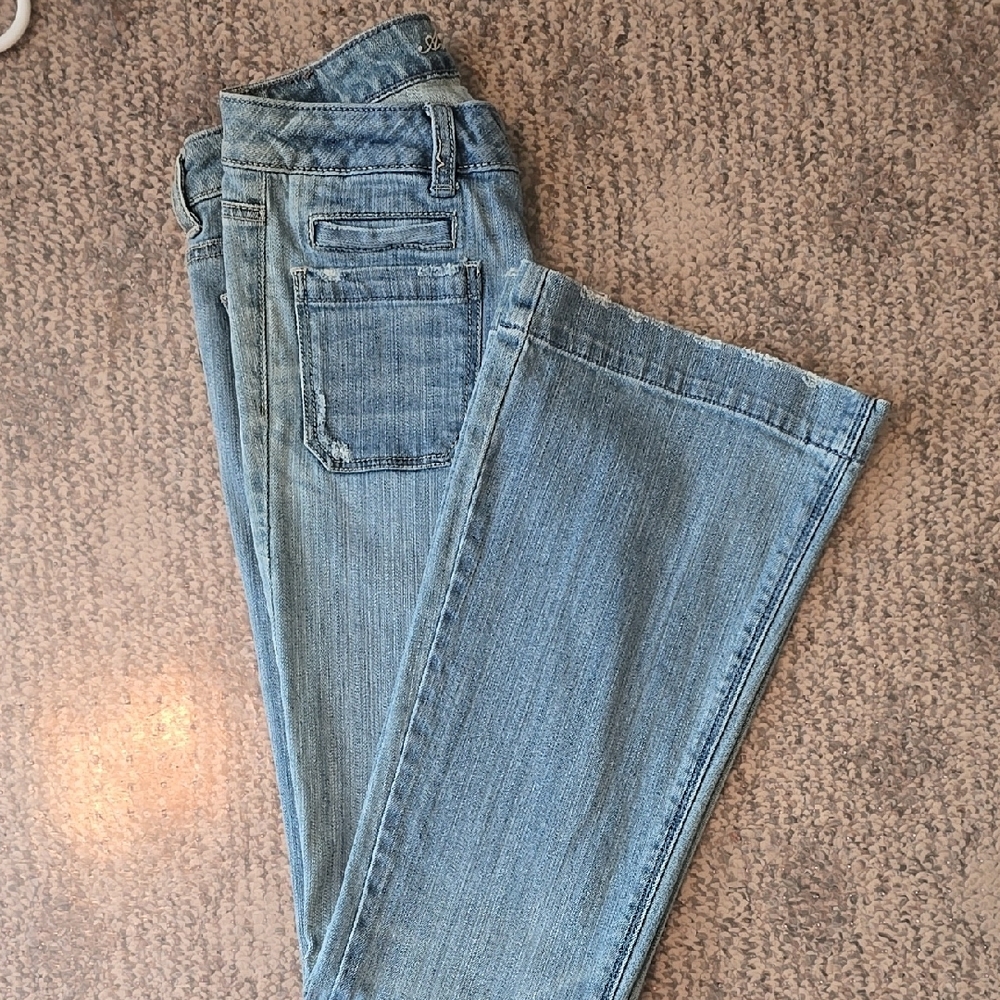 American Eagle Women's Blue Jeans